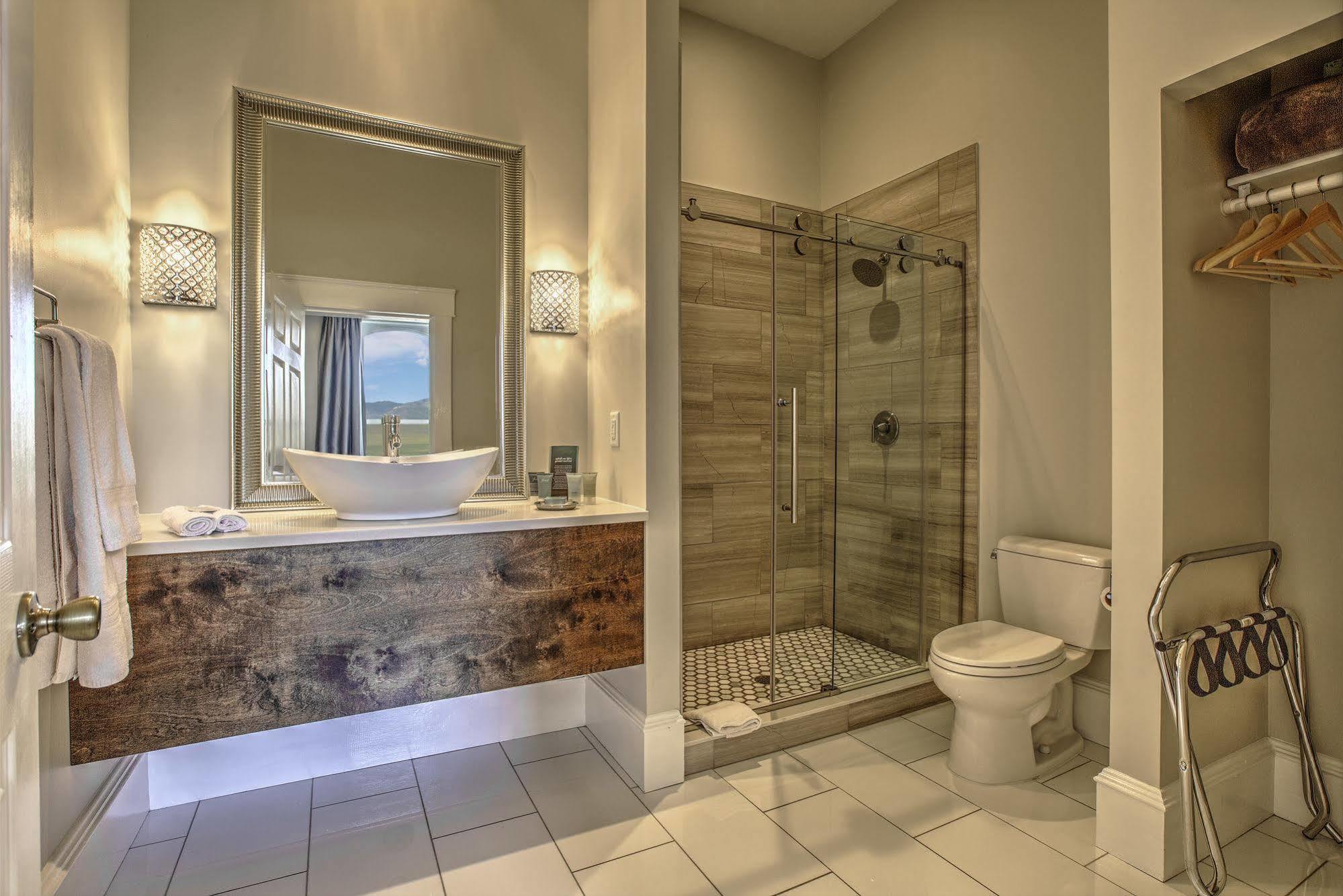 The Harkness Hotel McCammon المظهر الخارجي الصورة